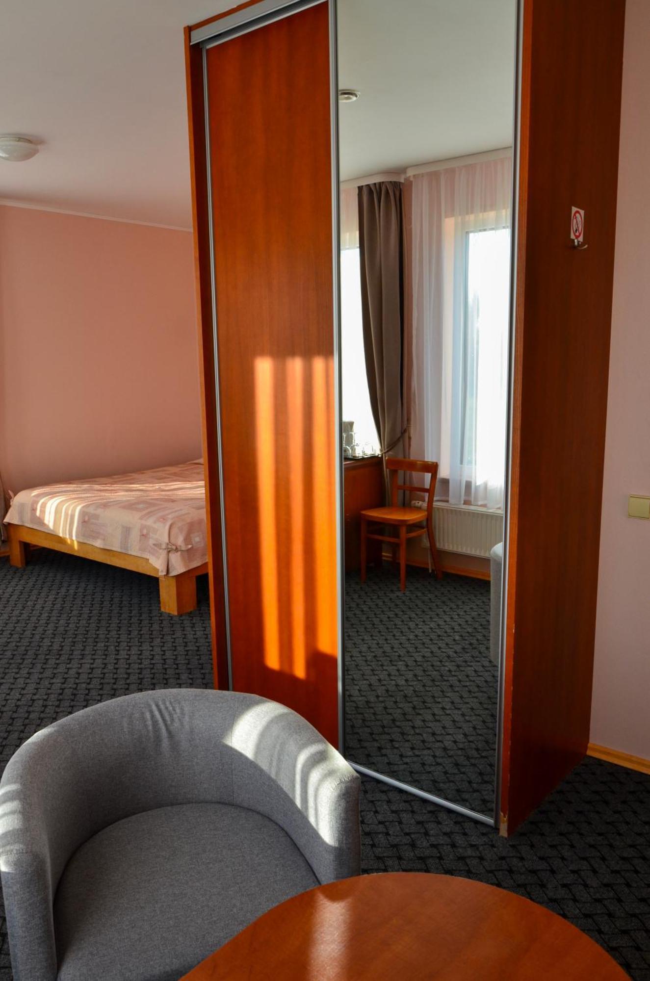 Hotel Viesbutis Ventaine Ventė Zewnętrze zdjęcie